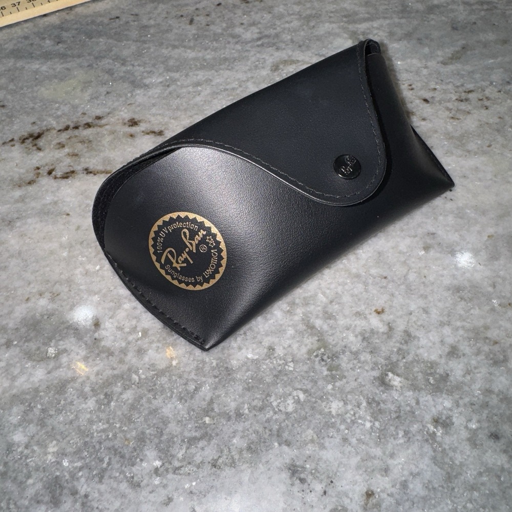 Ray-Ban Black Leather Snap Clamshell Case for Sunglasses & Glasses 7x3x2"